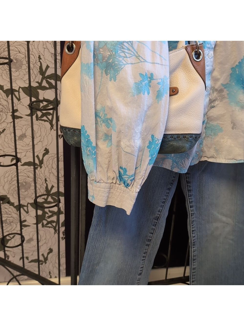 Calvin Klein Watercolor Peasant Top - Picture 6 of 9